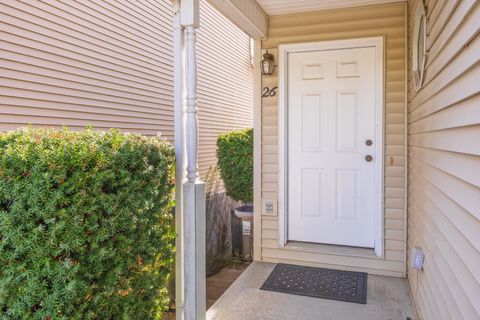 Tiny photo for 26 Vermont Avenue, Bloomington, IL 61701 (MLS # 12502149)