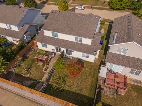 Tiny photo for 26 Vermont Avenue, Bloomington, IL 61701 (MLS # 12502149)