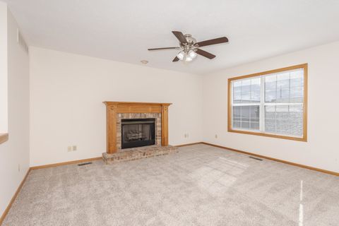 Tiny photo for 26 Vermont Avenue, Bloomington, IL 61701 (MLS # 12502149)