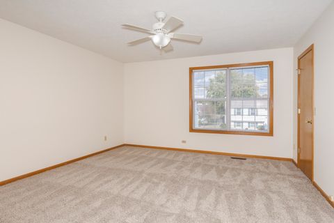 Tiny photo for 26 Vermont Avenue, Bloomington, IL 61701 (MLS # 12502149)