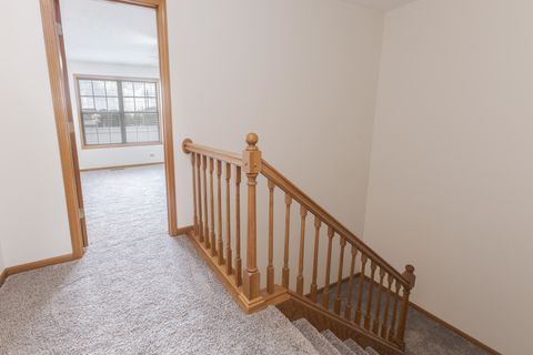 Tiny photo for 26 Vermont Avenue, Bloomington, IL 61701 (MLS # 12502149)