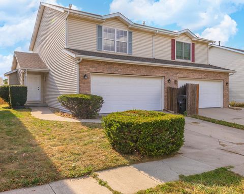 Tiny photo for 26 Vermont Avenue, Bloomington, IL 61701 (MLS # 12502149)