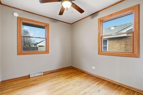 Tiny photo for 7358 W 115th Street, Worth, IL 60482 (MLS # 12605184)