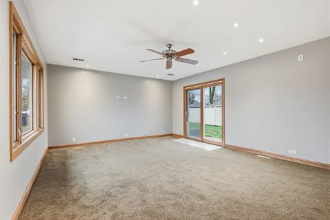 Tiny photo for 7358 W 115th Street, Worth, IL 60482 (MLS # 12605184)