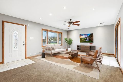 Tiny photo for 7358 W 115th Street, Worth, IL 60482 (MLS # 12605184)