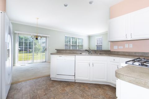 Tiny photo for 16567 Buckner Pond Way, Crest Hill, IL 60403 (MLS # 12676209)