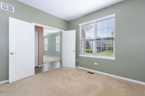 Tiny photo for 16567 Buckner Pond Way, Crest Hill, IL 60403 (MLS # 12676209)