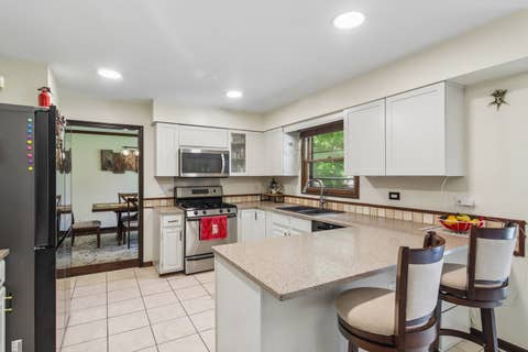 Tiny photo for 816 Bonnie Brae Lane, Bolingbrook, IL 60440 (MLS # 12737643)