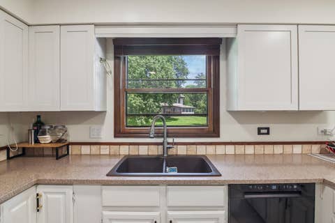 Tiny photo for 816 Bonnie Brae Lane, Bolingbrook, IL 60440 (MLS # 12737643)