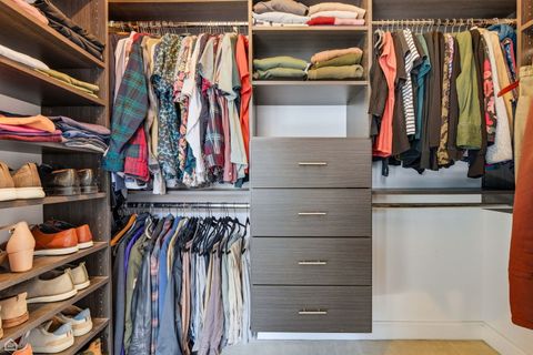 Tiny photo for 1313 W Carmen Avenue #3N, Chicago, IL 60640 (MLS # 12484801)