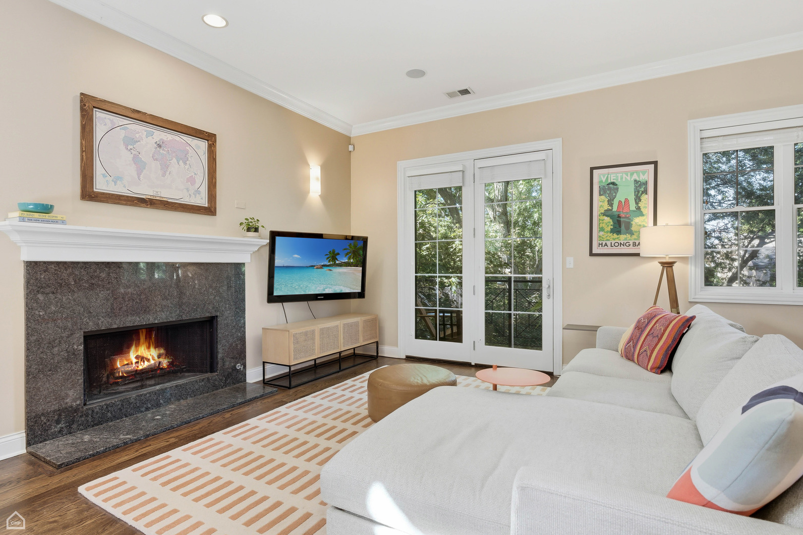 1313 W Carmen Avenue 3N