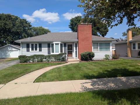 Photo of 189 E Madison Street, Elmhurst, IL 60126 (MLS # 12742332)