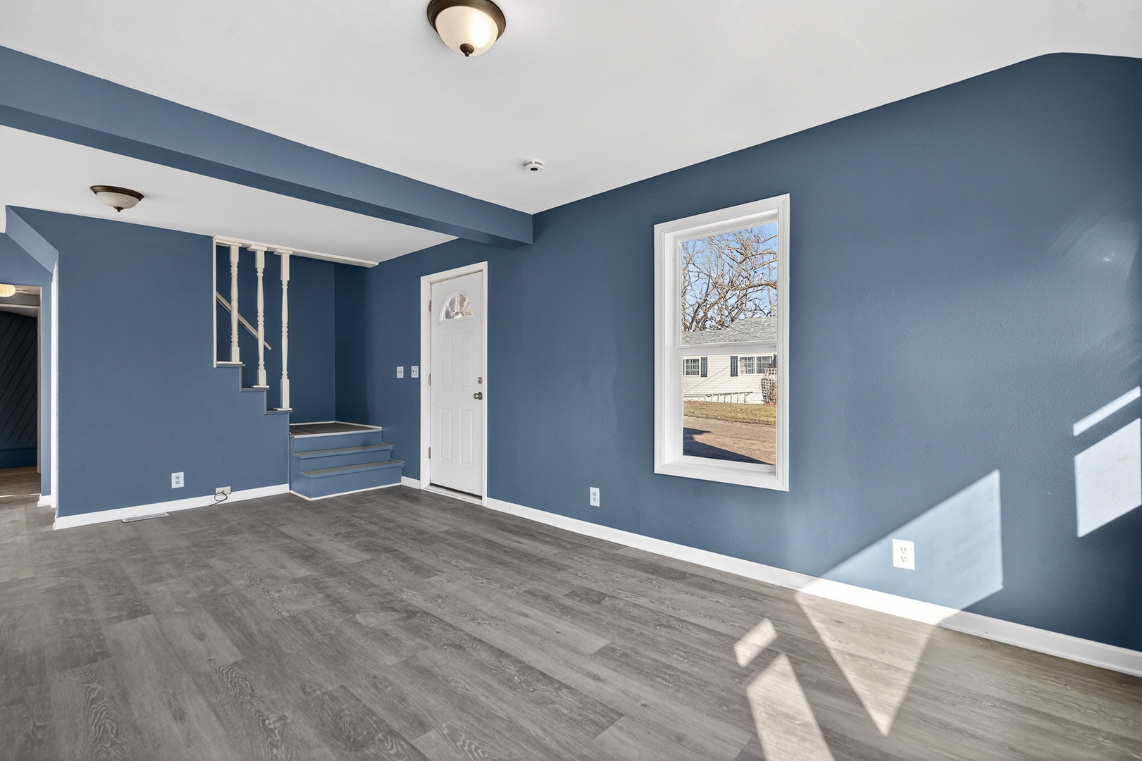 42319 N Woodbine Avenue