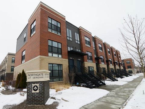 Photo of 2202 Venture Drive, Schaumburg, IL 60173 (MLS # 12559300)