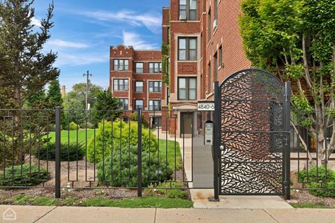 4840 S Indiana Avenue Chicago IL 60615