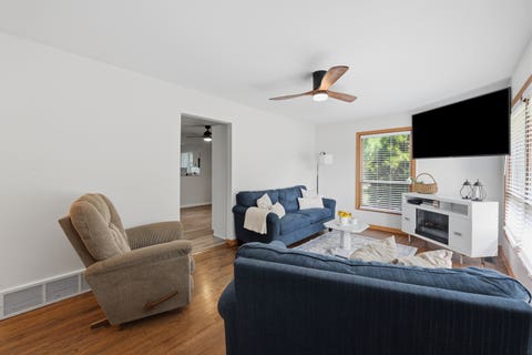 Tiny photo for 202 Bonnie Brae Avenue, Itasca, IL 60143 (MLS # 12702197)