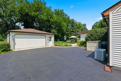 Tiny photo for 202 Bonnie Brae Avenue, Itasca, IL 60143 (MLS # 12702197)