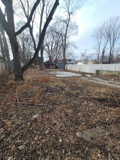 Tiny photo for 469 S WILDWOOD Avenue, Kankakee, IL 60901 (MLS # 12587896)