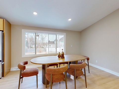 Tiny photo for 907 W North Avenue, Lake Bluff, IL 60044 (MLS # 12570541)