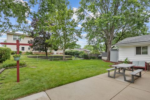 A home in Elk Grove Village