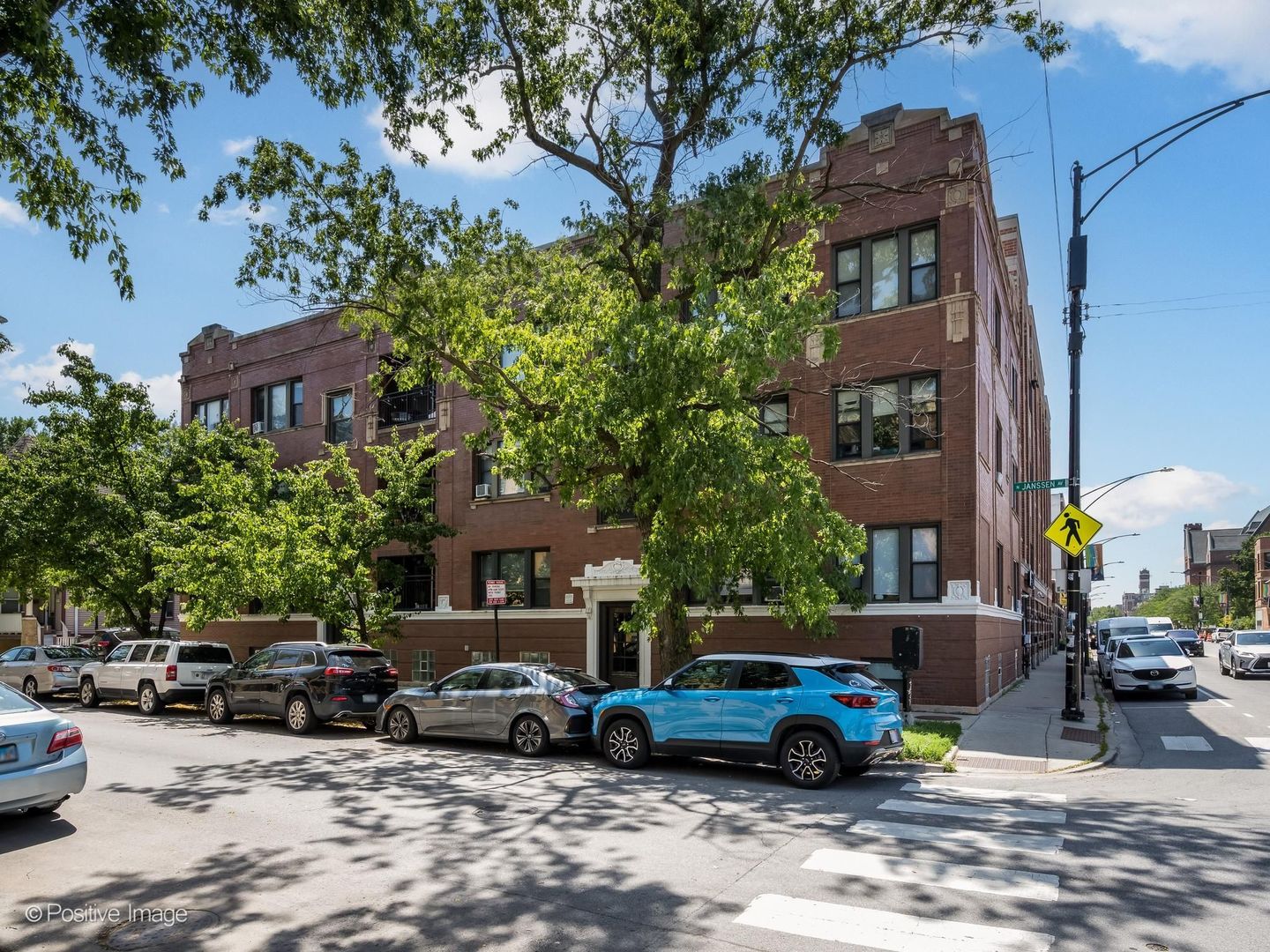 1453 W Irving Park Road 305