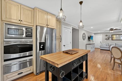 Tiny photo for Barrington, IL 60010 (MLS # 12522053)