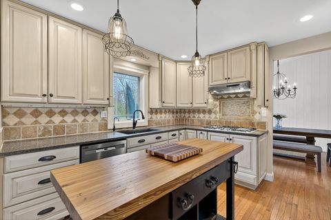 Tiny photo for Barrington, IL 60010 (MLS # 12522053)