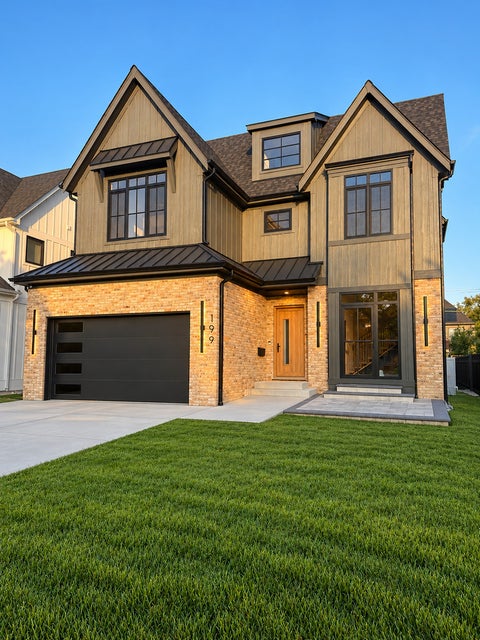 Photo of 199 N Walnut Street, Elmhurst, IL 60126 (MLS # 12791551)