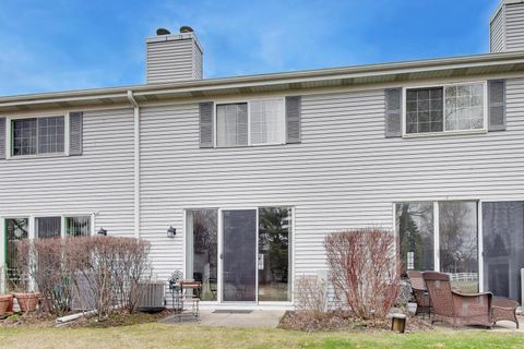 Tiny photo for 17804 W Braewick Road, Gurnee, IL 60031 (MLS # 12606473)