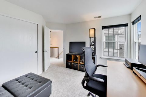 Tiny photo for 17804 W Braewick Road, Gurnee, IL 60031 (MLS # 12606473)