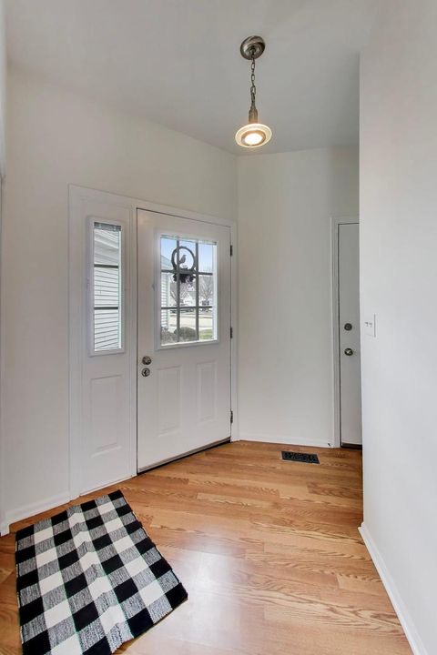 Tiny photo for 17804 W Braewick Road, Gurnee, IL 60031 (MLS # 12606473)