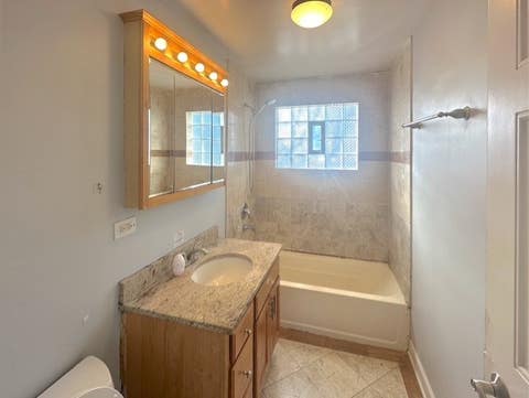 Tiny photo for 1939 W Pratt Boulevard #3, Chicago, IL 60626 (MLS # 12565915)