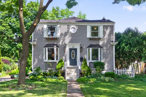 Tiny photo for 433 S Euclid Avenue, Villa Park, IL 60181 (MLS # 12719890)