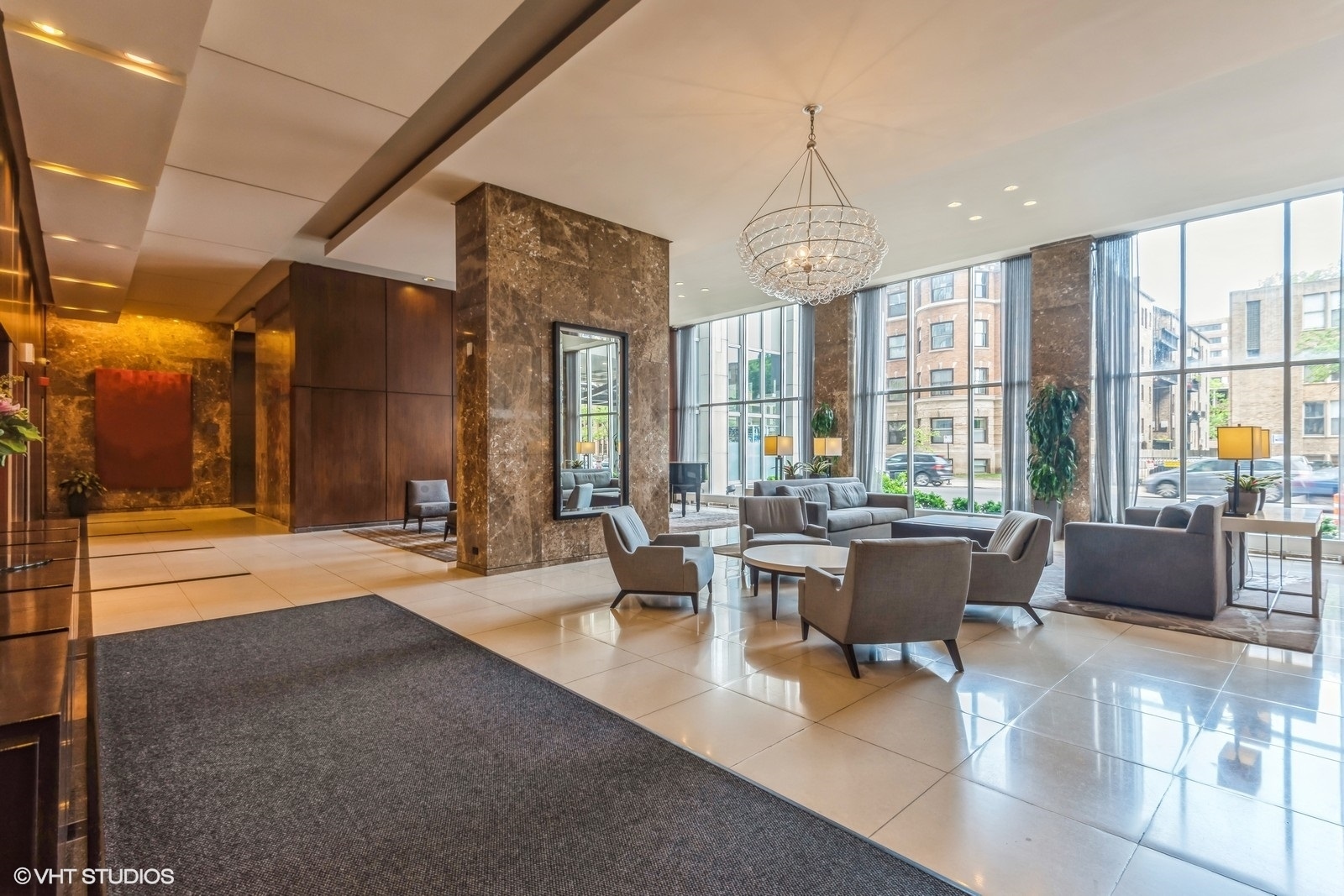 655 W IRVING PARK Road 4812