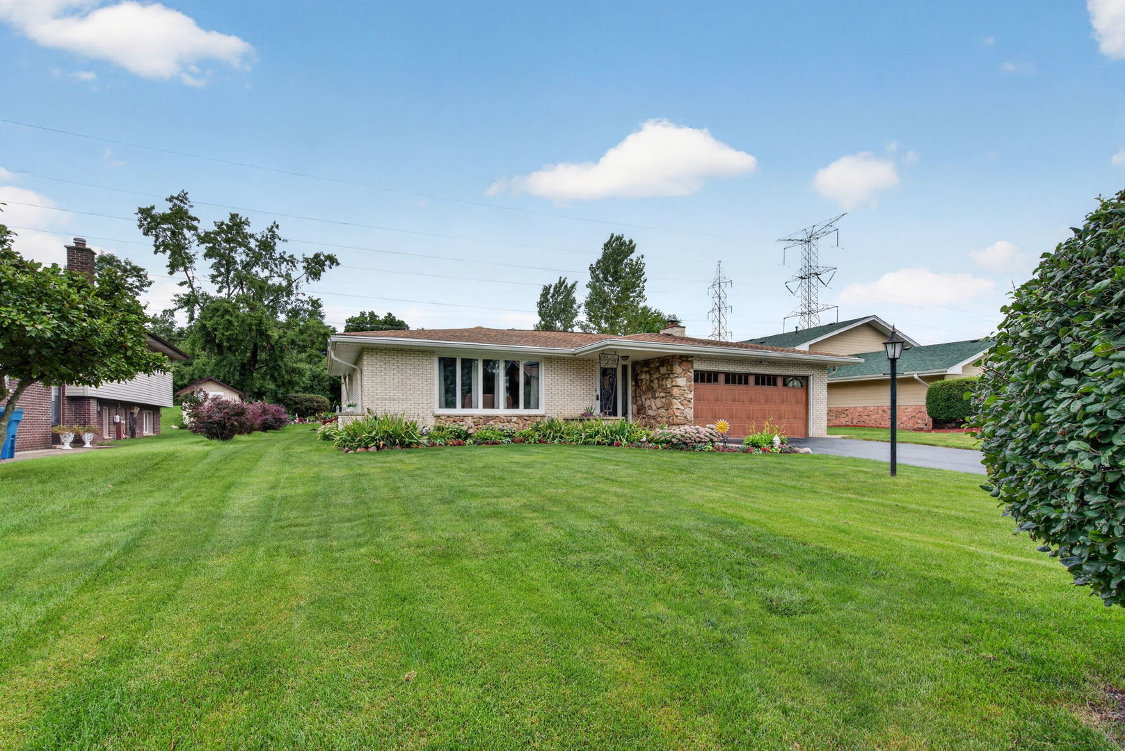 12756 S Cedar Lane