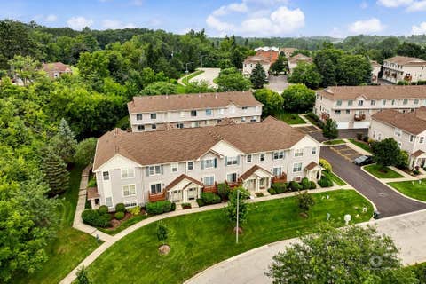 Photo of 11S490 Rachael Court, Willowbrook, IL 60527 (MLS # 12730172)