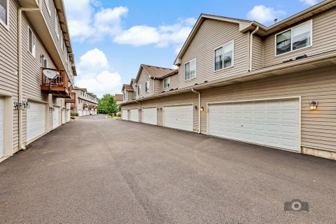 Tiny photo for 11S490 Rachael Court, Willowbrook, IL 60527 (MLS # 12730172)