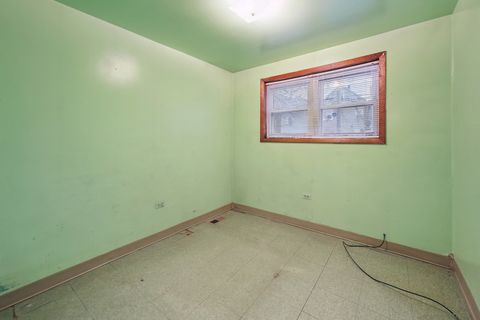 Tiny photo for 4432 S Hermitage Avenue, Chicago, IL 60609 (MLS # 12535875)
