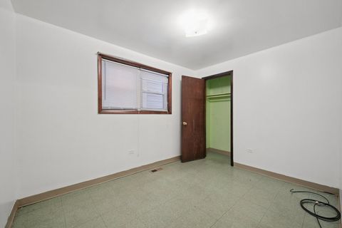 Tiny photo for 4432 S Hermitage Avenue, Chicago, IL 60609 (MLS # 12535875)