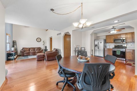 Tiny photo for 1169 Golf Court, DeKalb, IL 60115 (MLS # 12542058)