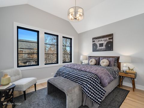 Tiny photo for 3302 N Hoyne Avenue, Chicago, IL 60618 (MLS # 12477861)