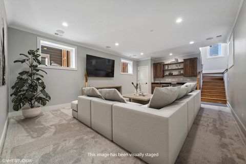 Tiny photo for 3302 N Hoyne Avenue, Chicago, IL 60618 (MLS # 12477861)