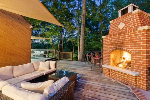 Tiny photo for 11905 S Lakewood Avenue, Palos Park, IL 60464 (MLS # 12476268)