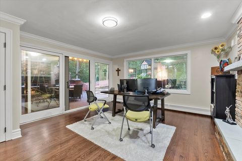 Tiny photo for 11905 S Lakewood Avenue, Palos Park, IL 60464 (MLS # 12476268)