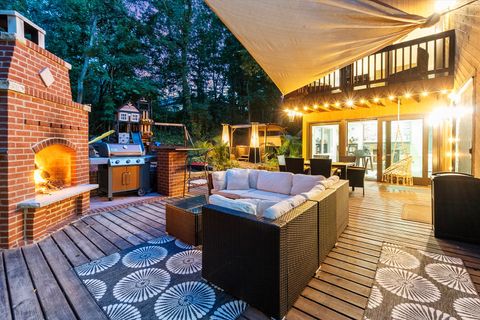 Tiny photo for 11905 S Lakewood Avenue, Palos Park, IL 60464 (MLS # 12476268)