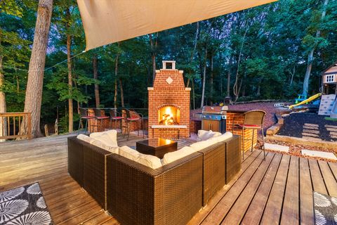 Tiny photo for 11905 S Lakewood Avenue, Palos Park, IL 60464 (MLS # 12476268)