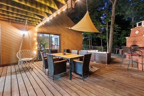 Tiny photo for 11905 S Lakewood Avenue, Palos Park, IL 60464 (MLS # 12476268)