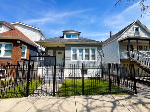 Photo of 8627 S Colfax Avenue, Chicago, IL 60617 (MLS # 12739540)