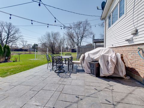 Tiny photo for 51 W ROZANNE Drive, Addison, IL 60101 (MLS # 12606343)