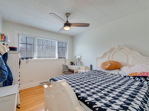 Tiny photo for 51 W ROZANNE Drive, Addison, IL 60101 (MLS # 12606343)